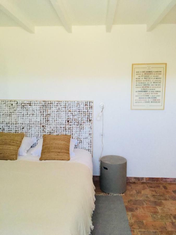 Domaine De Carraire Hotel Aix-en-Provence Kamer foto